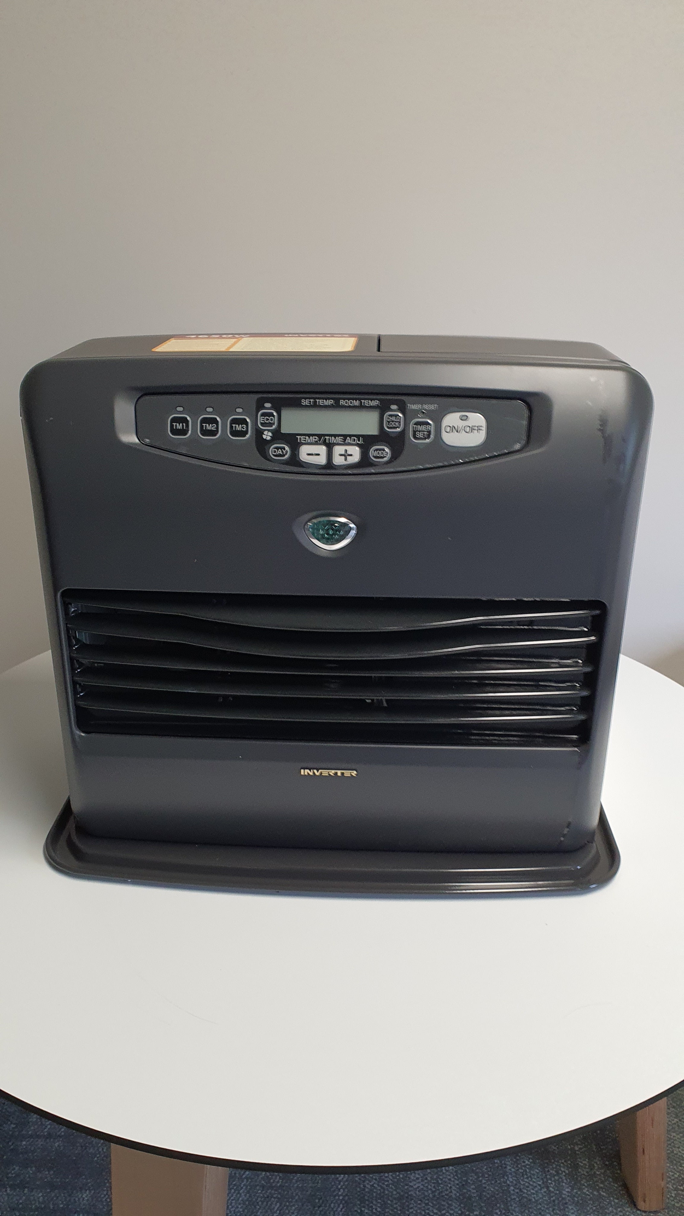 INVERTER  7748